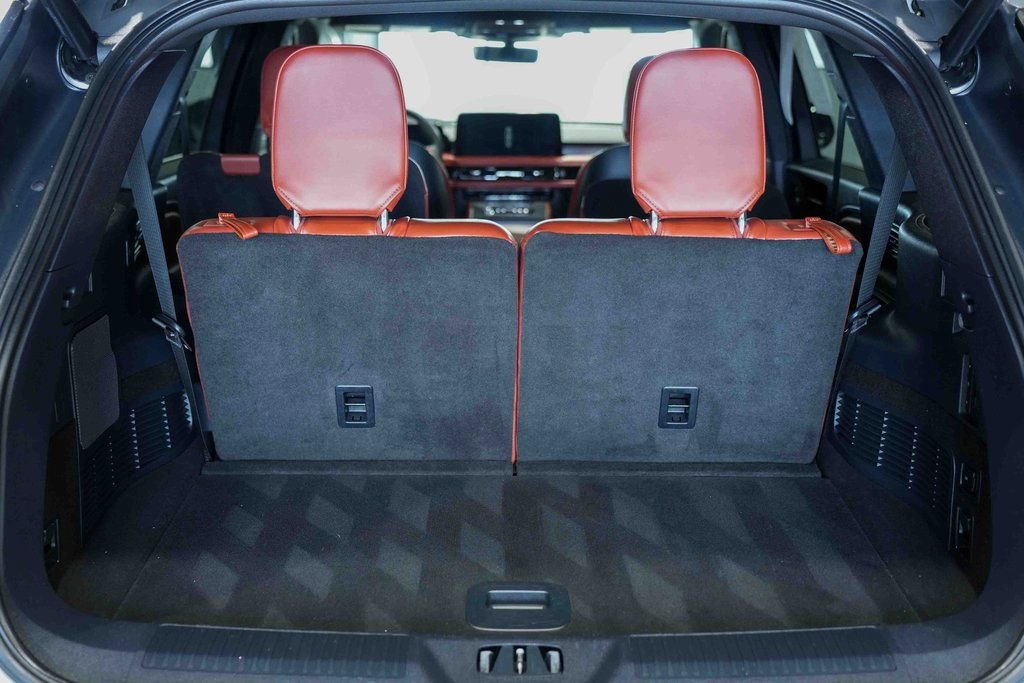 Used 2025 Lincoln Aviator Reserve w/ Jet Appearance Package image 11