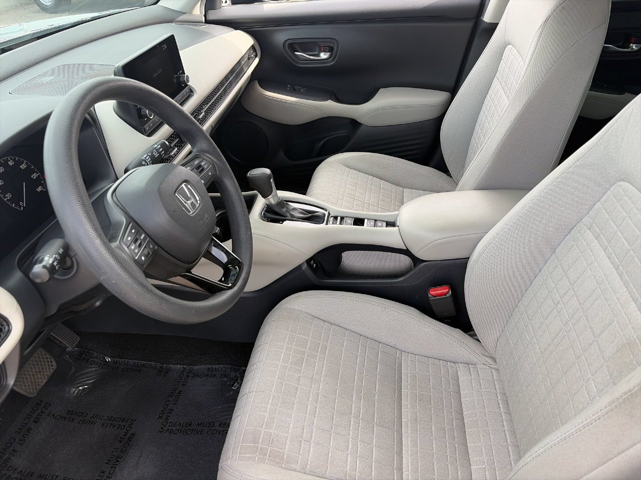 Used 2025 Honda HR-V LX image 18