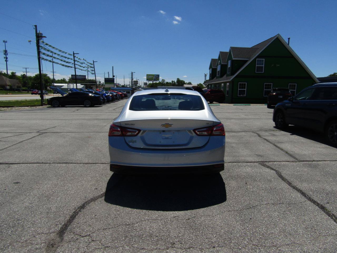 Used 2020 Chevrolet Malibu LT FWD image 6