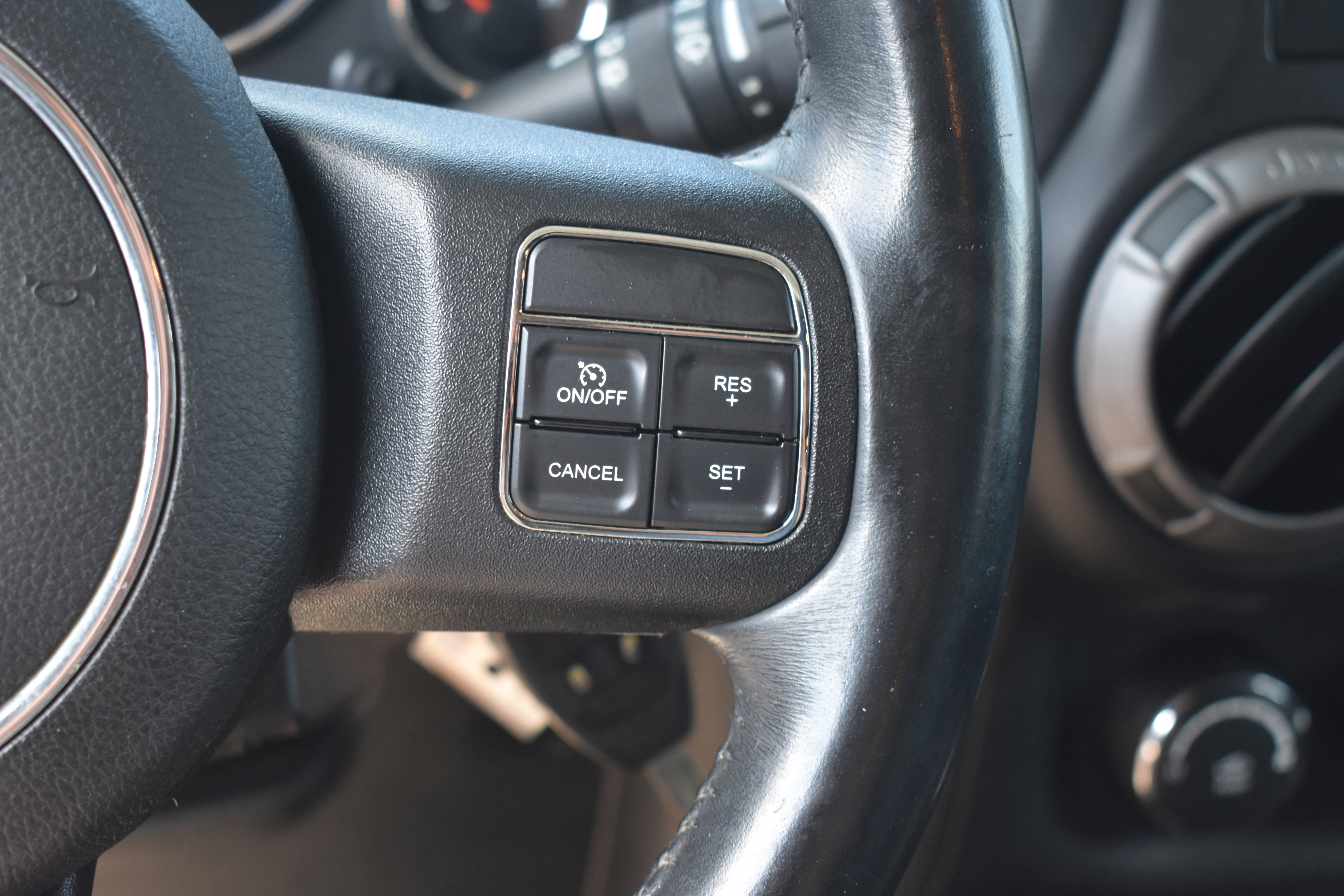 Used 2013 Jeep Wrangler Unlimited Sport image 13