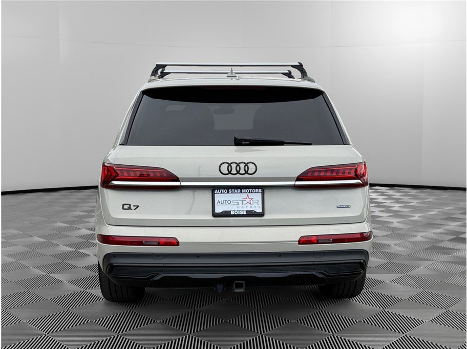 Used 2021 Audi Q7 3.0T Prestige image 4