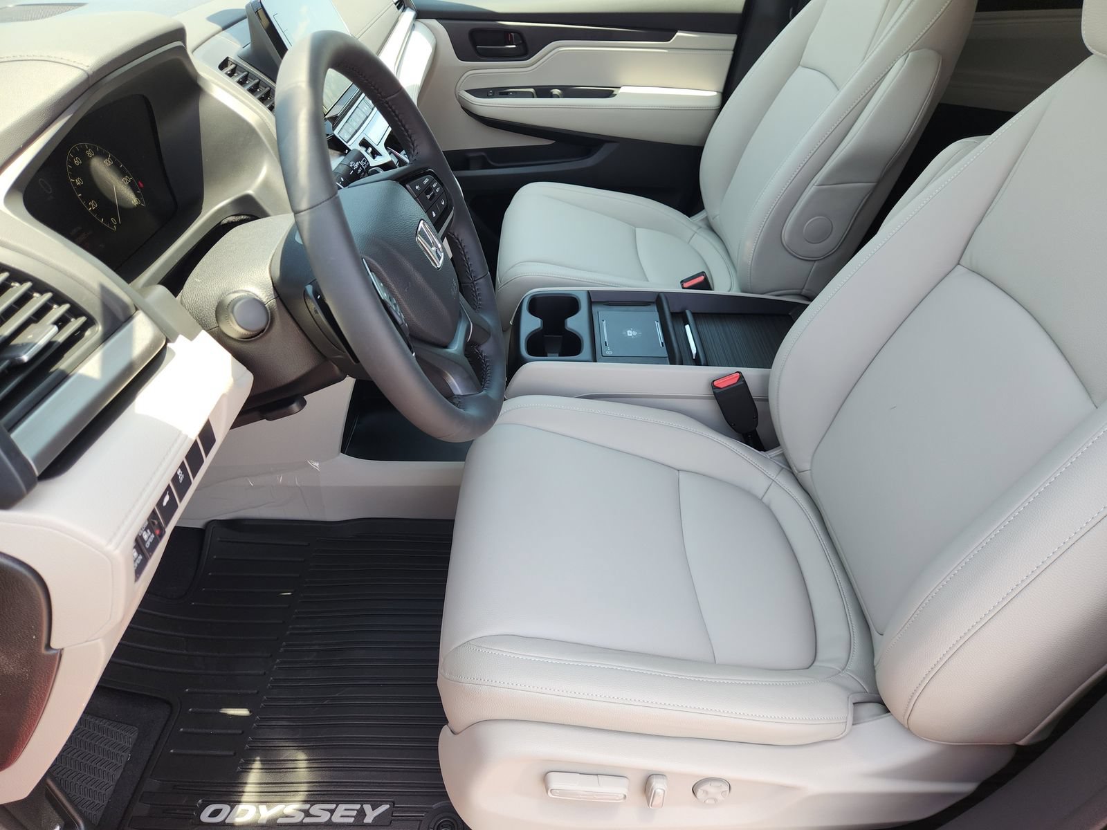 New 2026 Honda Odyssey EX-L image 16