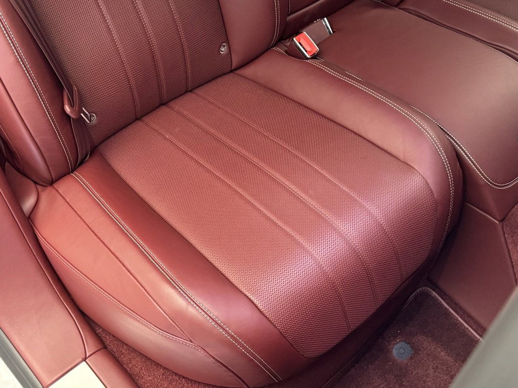 Used 2020 Bentley Flying Spur W12 image 51