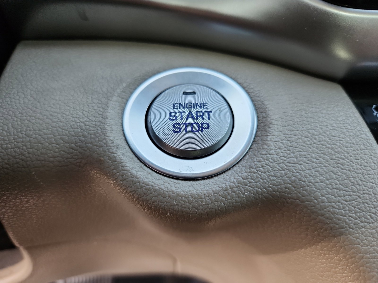 Used 2020 Hyundai Elantra Limited w/ Ultimate Package 03 image 30