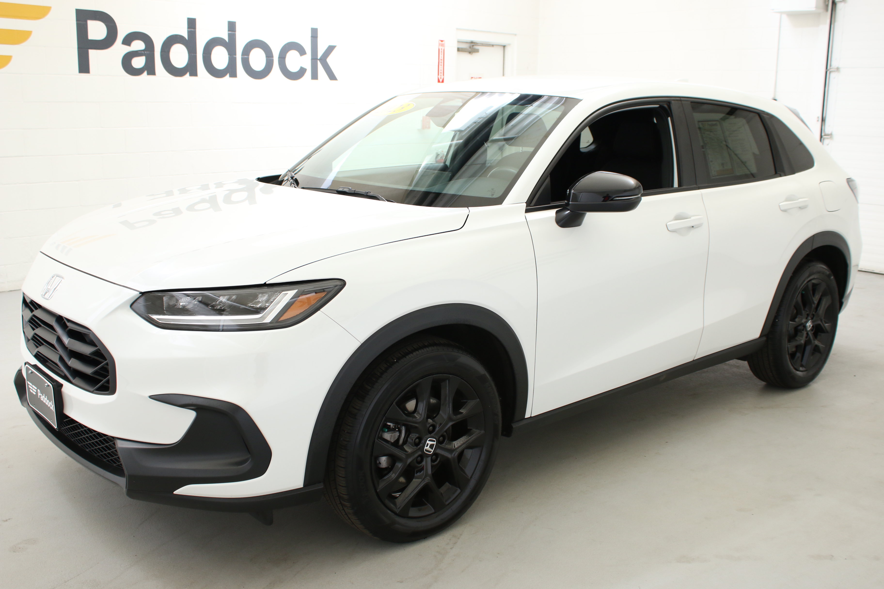Used 2023 Honda HR-V Sport image 3