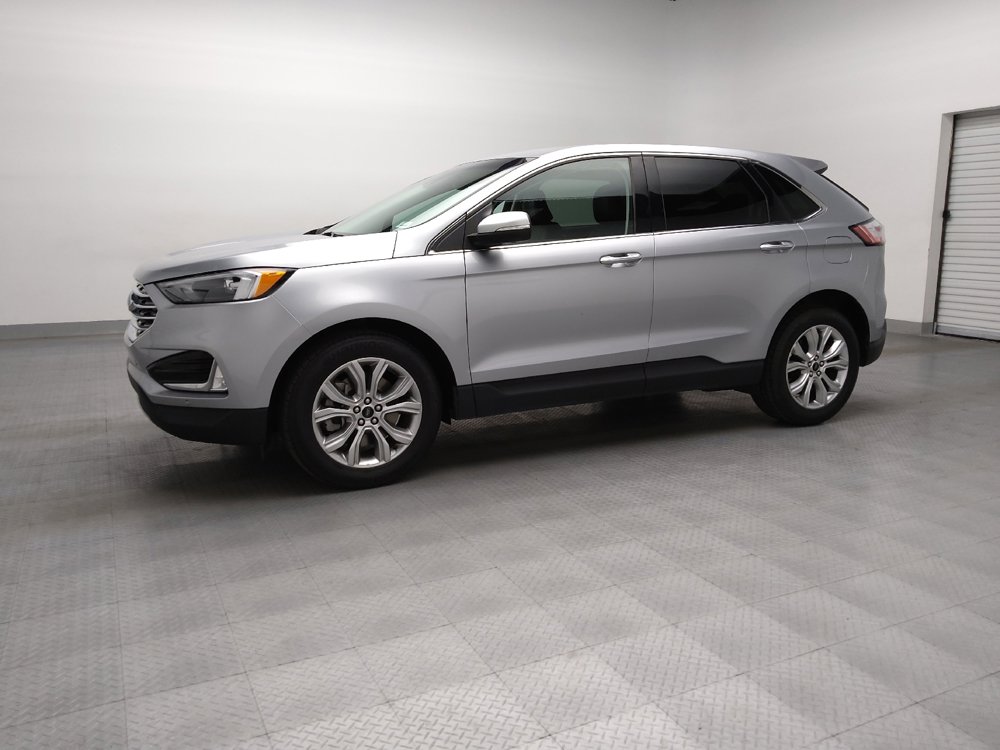 Used 2024 Ford Edge Titanium image 2
