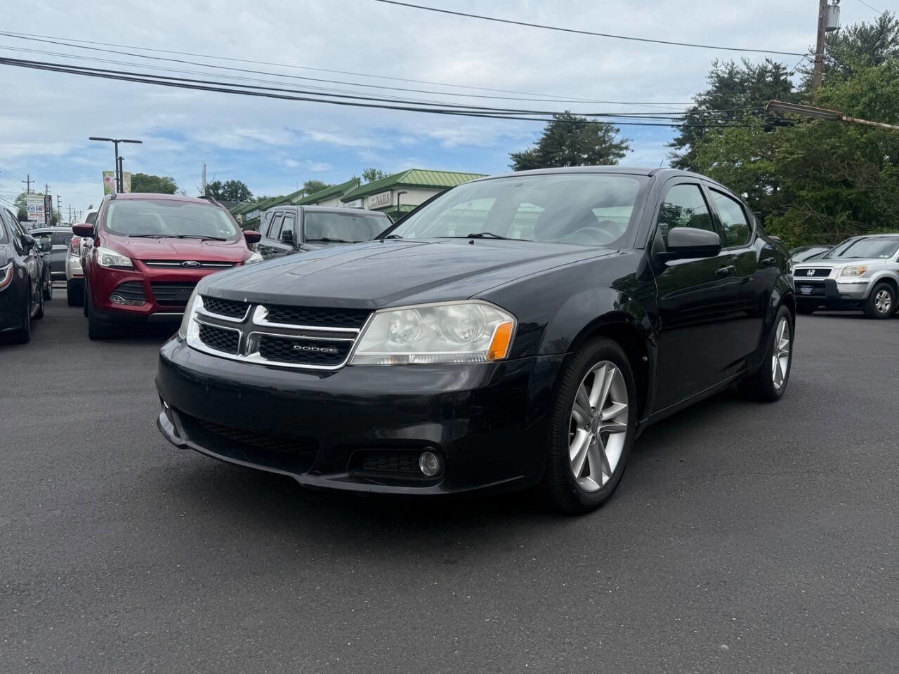 Used 2011 Dodge Avenger Heat FWD image 4