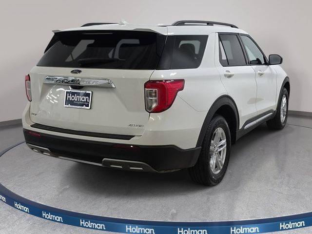 Used 2023 Ford Explorer XLT w/ Equipment Group 202A AWD/4WD image 6