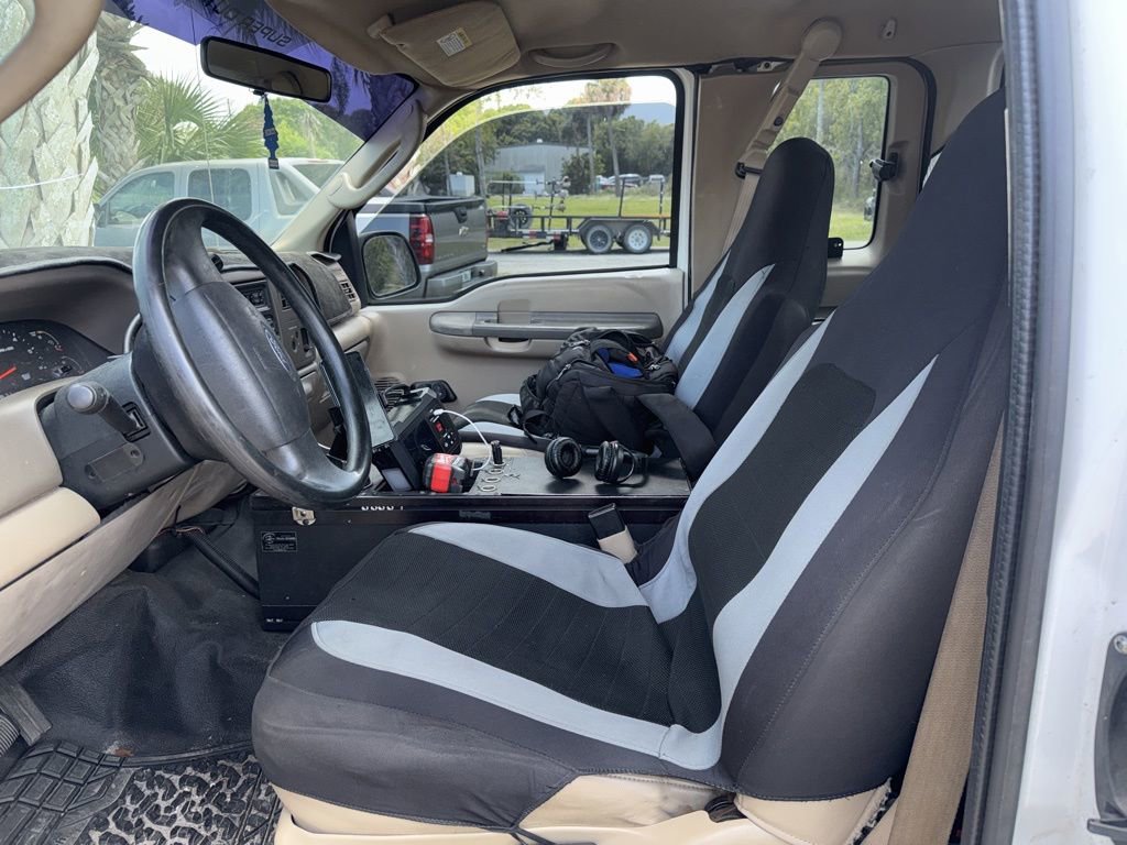 Used 2004 Ford F250 2WD SuperCab Super Duty image 5