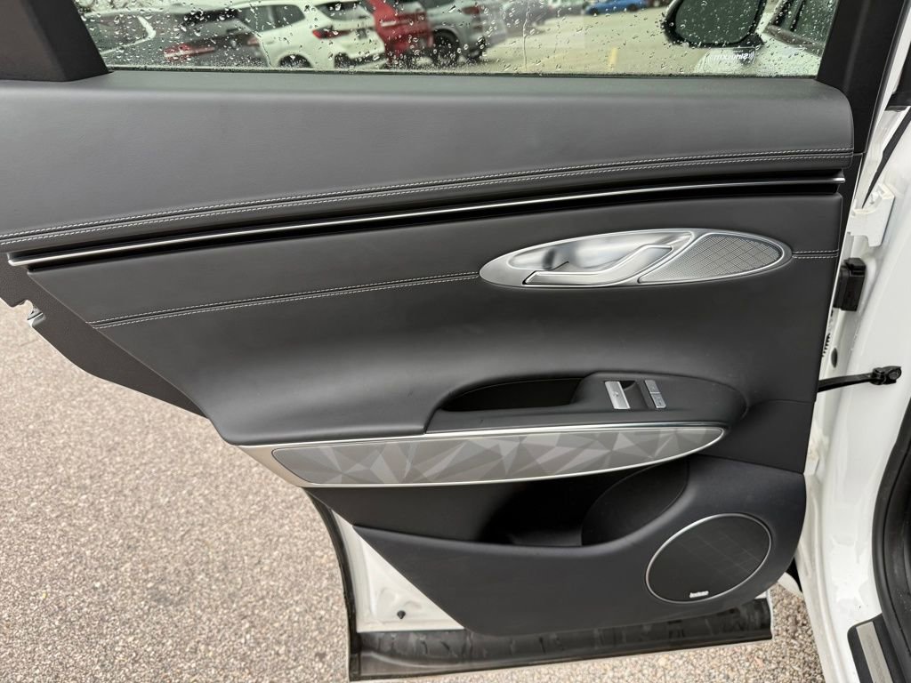 Used 2025 Genesis GV70 3.5T Sport w/ Sport Advanced Package image 25