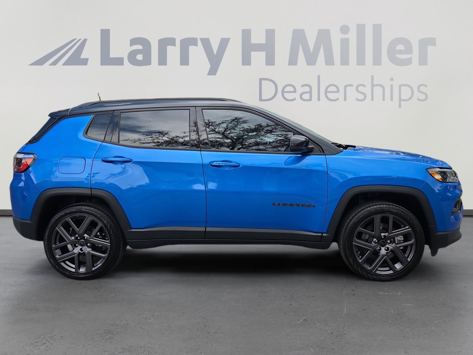 Used 2026 Jeep Compass Limited AWD/4WD image 6