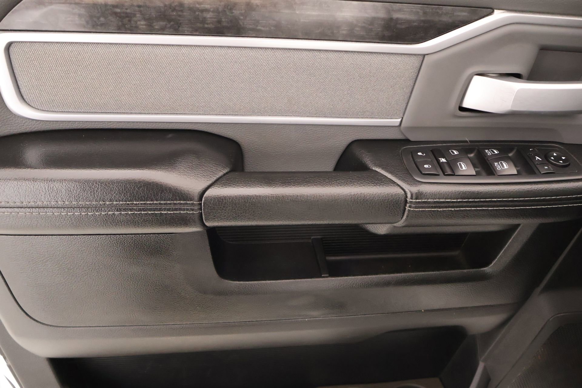 Used 2019 RAM 2500 Big Horn AWD/4WD image 15