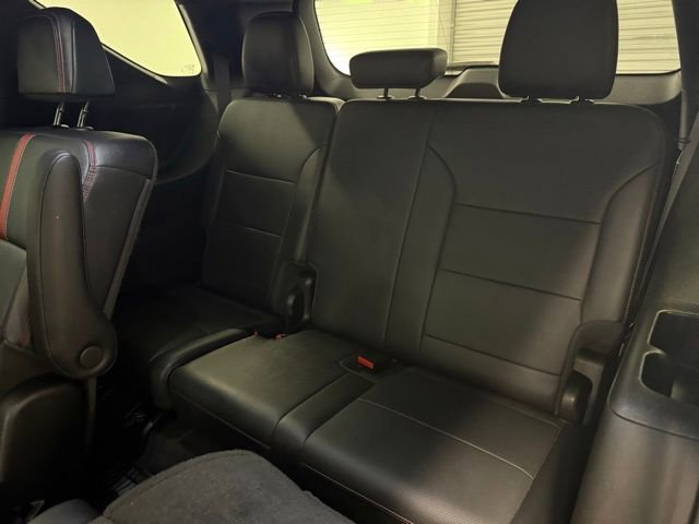 Used 2024 Chevrolet Traverse RS AWD/4WD image 17