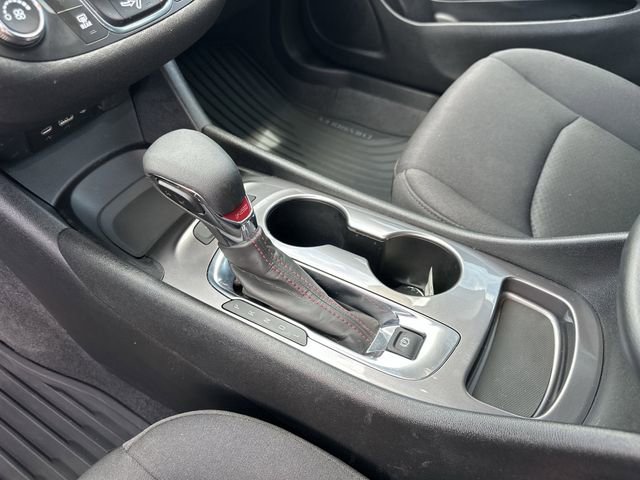 Used 2025 Chevrolet Malibu RS FWD image 25