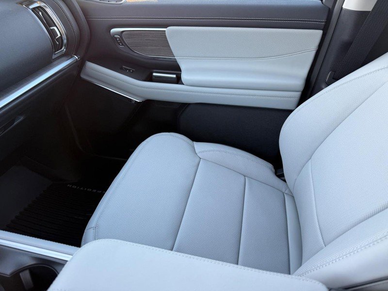 New 2026 Ford Expedition Platinum w/ Platinum Ultimate Package image 18