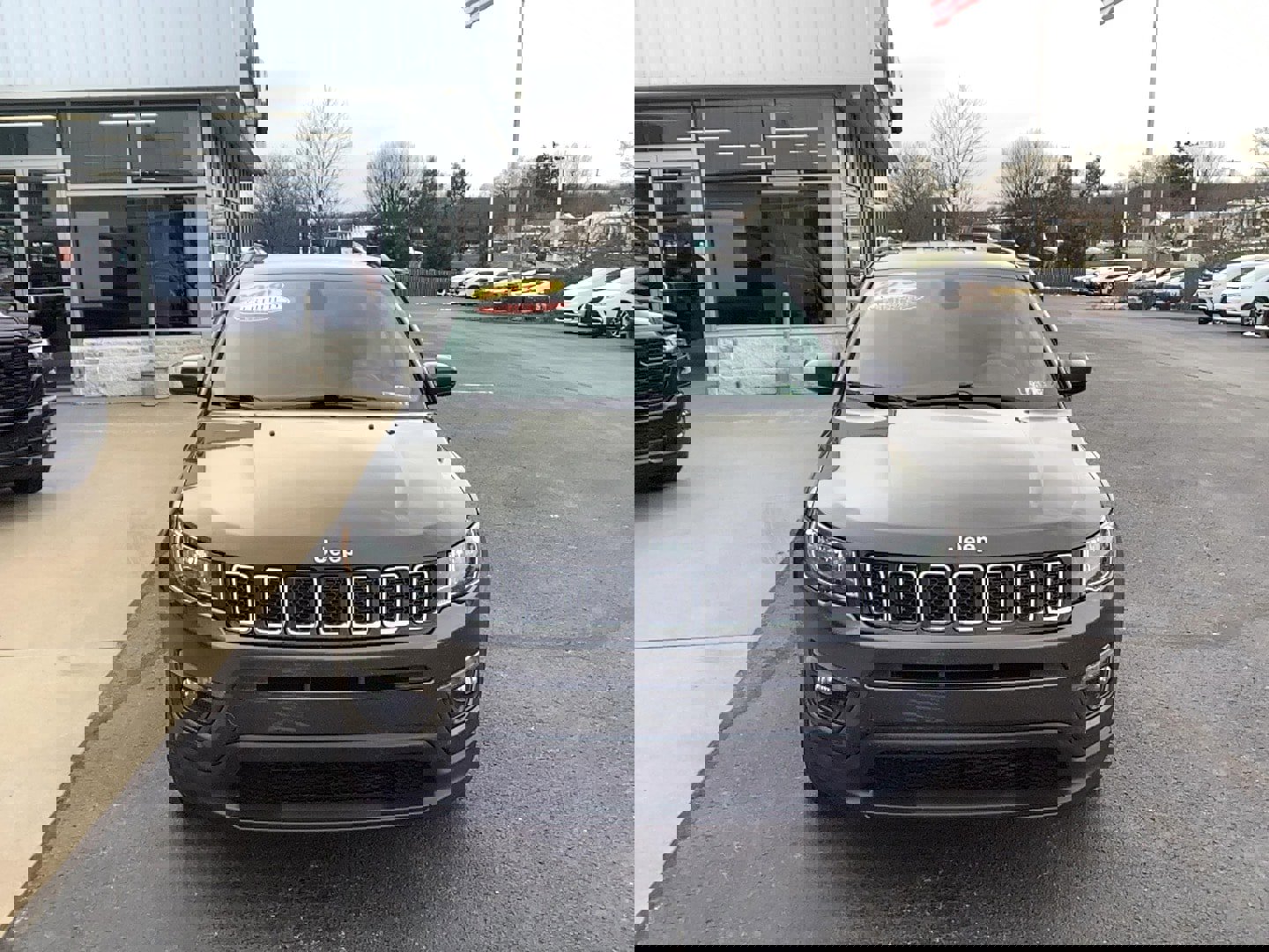 Certified 2019 Jeep Compass Latitude w/ Cold Weather Group image 2