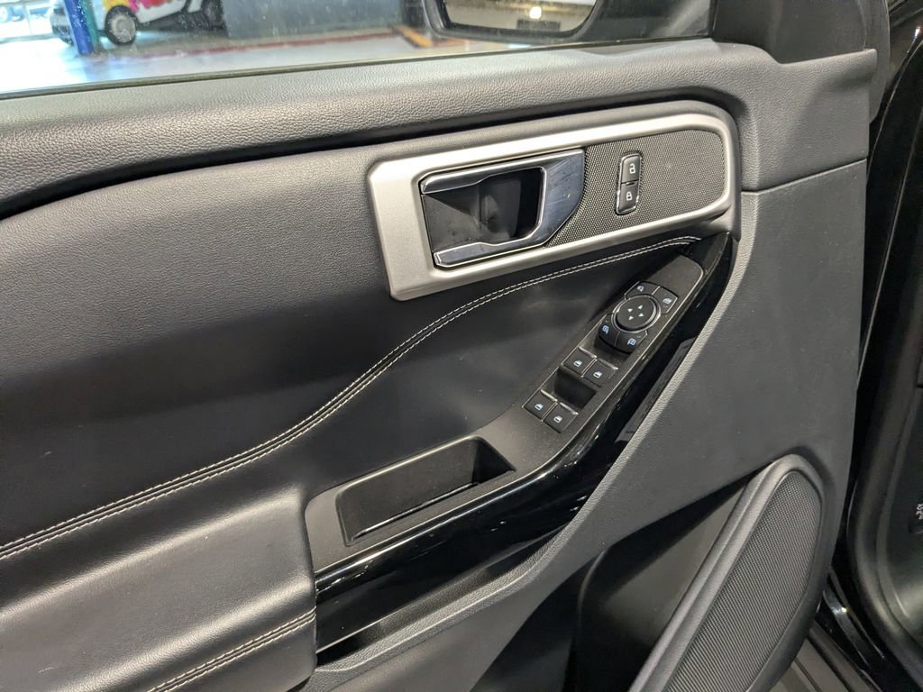 Used 2022 Ford Explorer ST w/ ST Street Pack AWD/4WD image 14