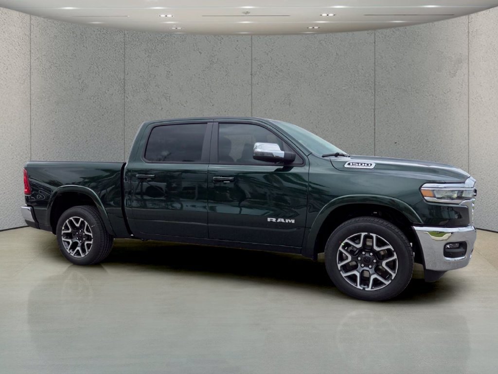 New 2027 RAM 1500 Laramie AWD/4WD image 3