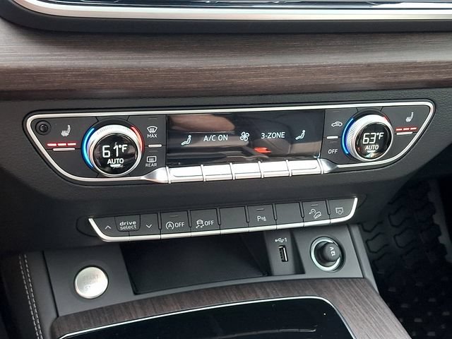 Certified 2025 Audi Q5 2.0T Premium Plus w/ Premium Plus Package AWD/4WD image 16