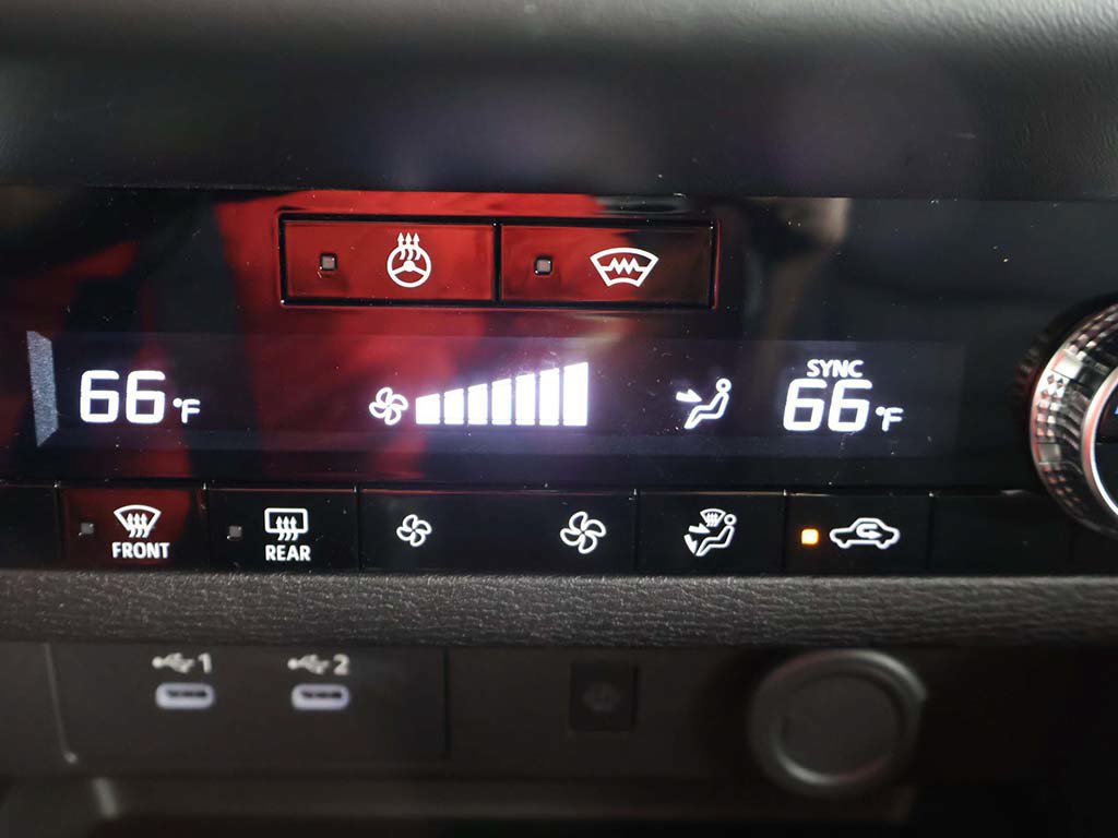 New 2026 Mitsubishi Outlander LE AWD/4WD image 50