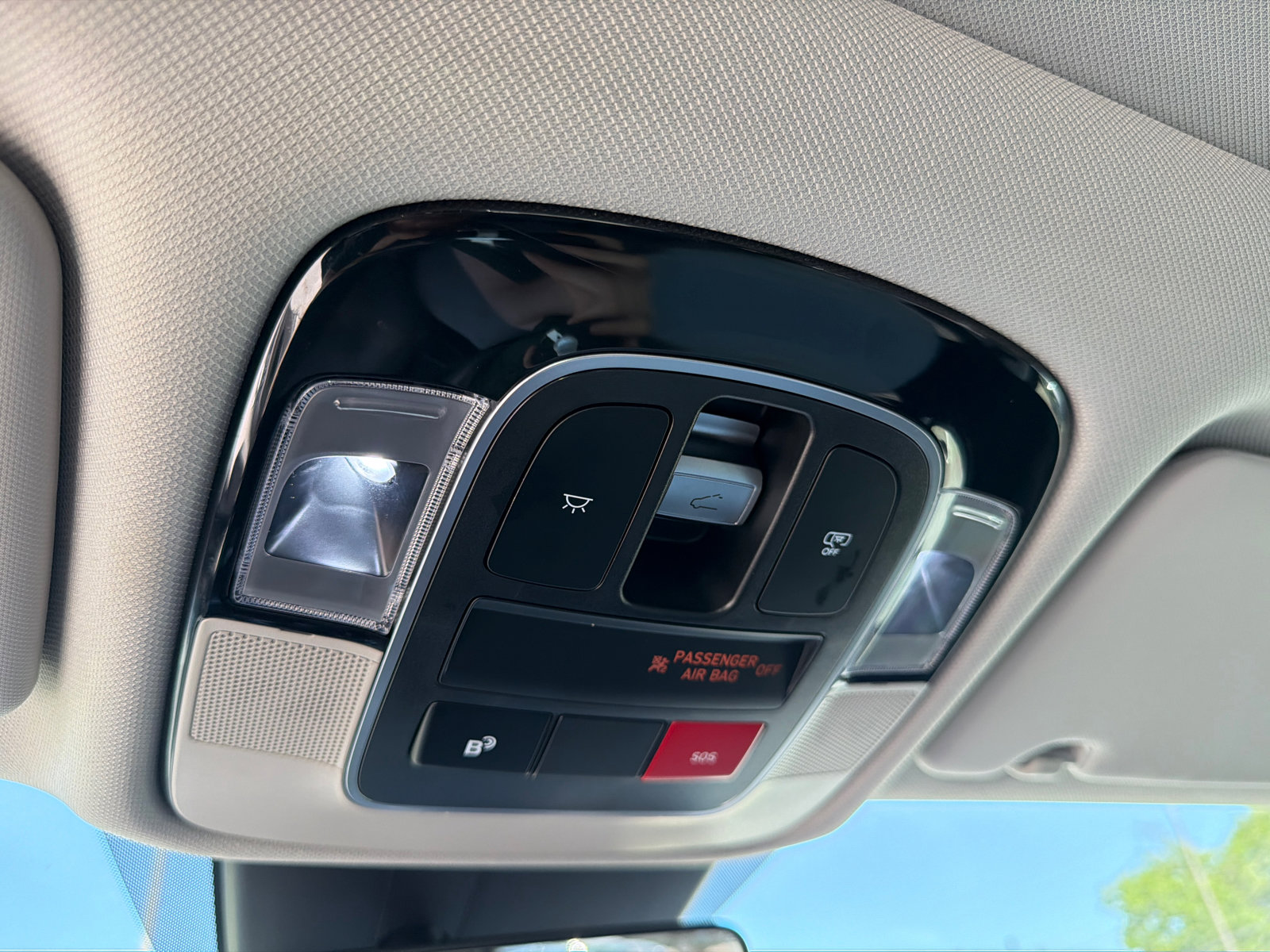Certified 2025 Hyundai Tucson SEL AWD/4WD image 32