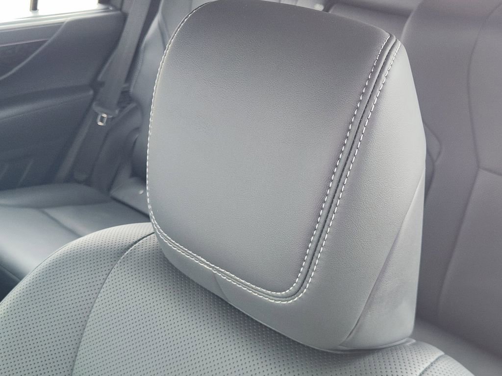 Used 2025 Lexus LX 600 4WD w/ Luxury Package image 26