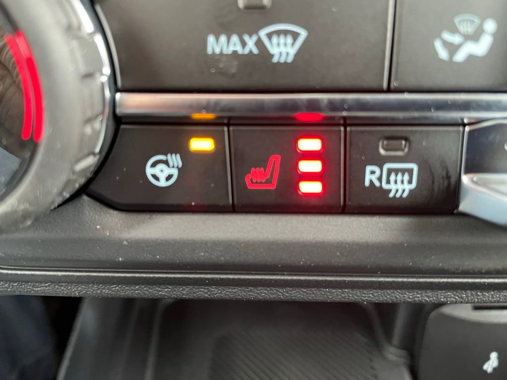 New 2025 Ford Bronco Badlands image 11