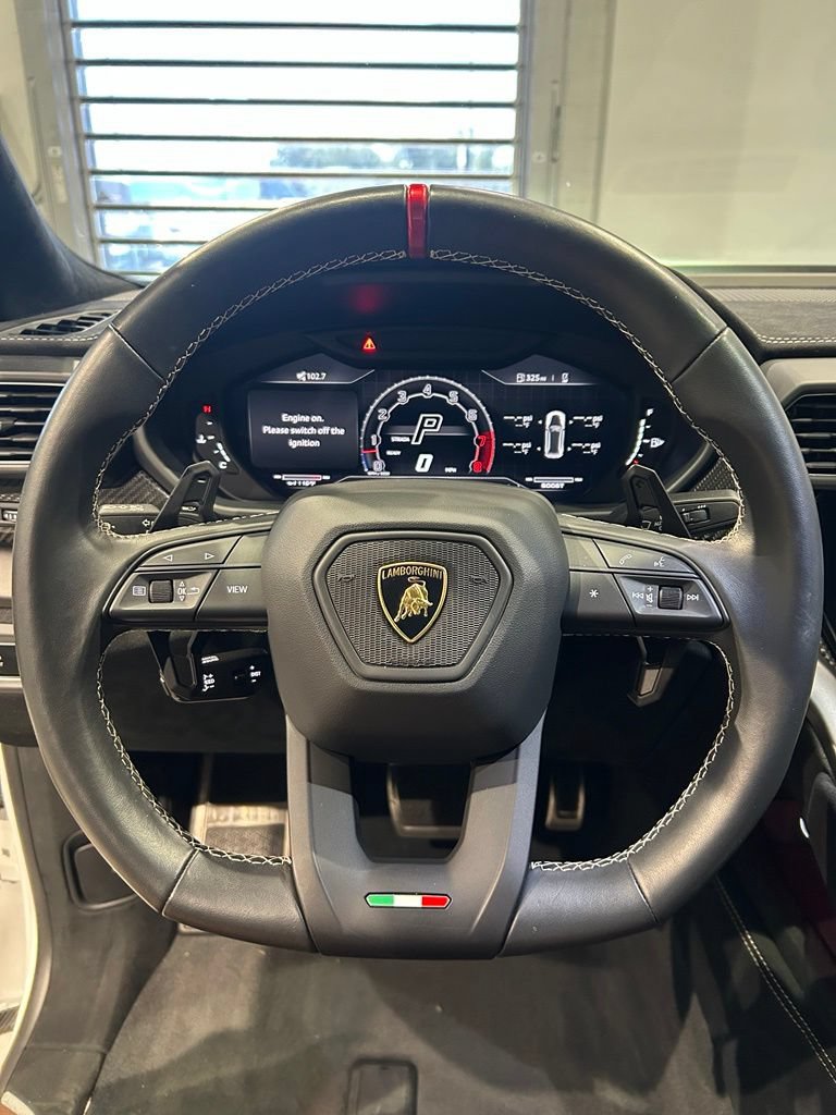 Used 2024 Lamborghini Urus Performante AWD/4WD image 16