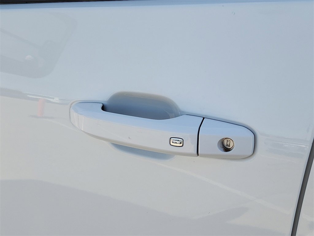 Used 2024 Chevrolet Silverado 2500 LT w/ Convenience Package image 12