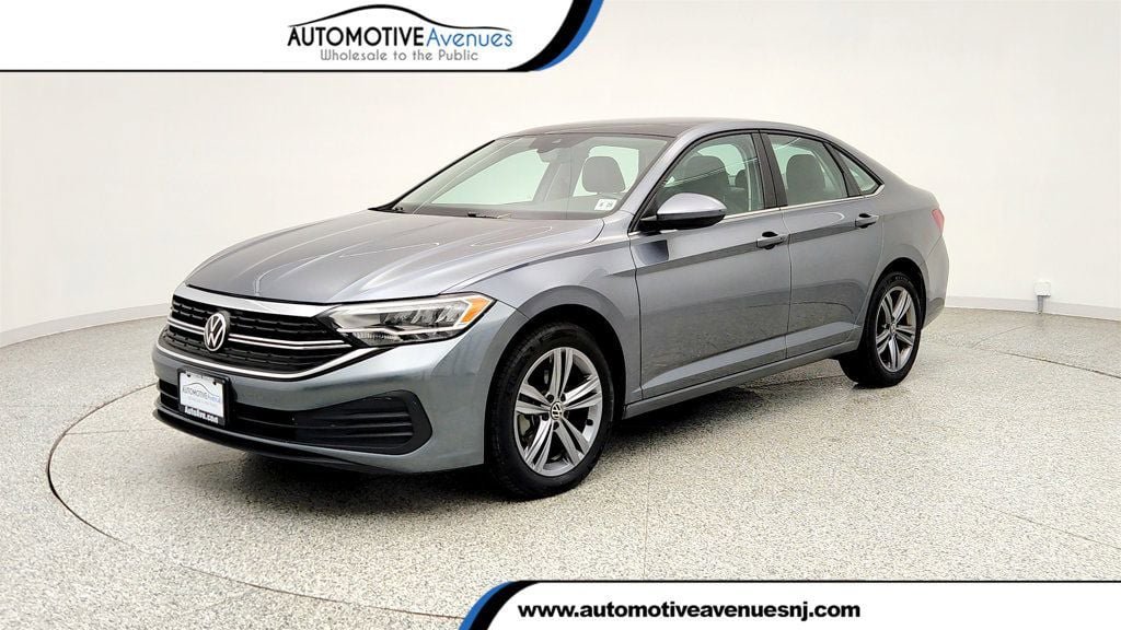 Used 2023 Volkswagen Jetta SE w/ Panoramic Sunroof Package FWD image 1