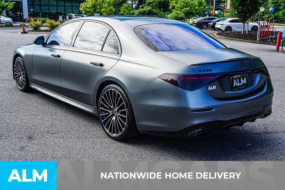 Used 2022 Mercedes-Benz S 580 4MATIC Sedan w/ AMG Line Package image 4