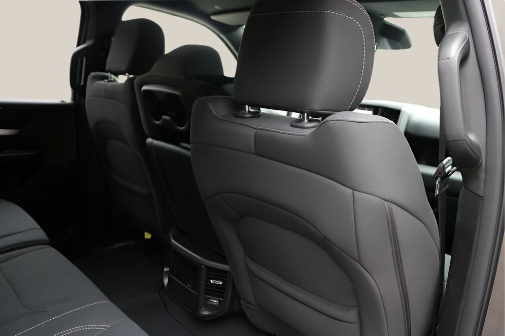 New 2026 RAM 1500 Express RWD image 18