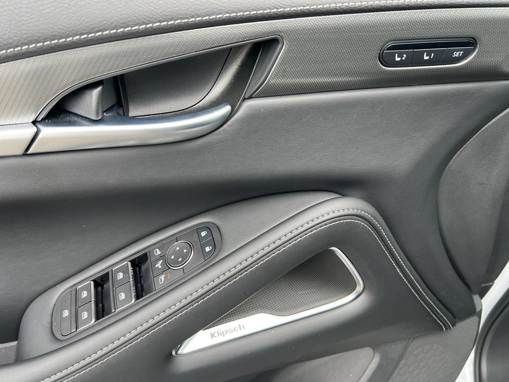 Certified 2026 INFINITI QX60 Luxe w/ Cargo Package FWD image 12
