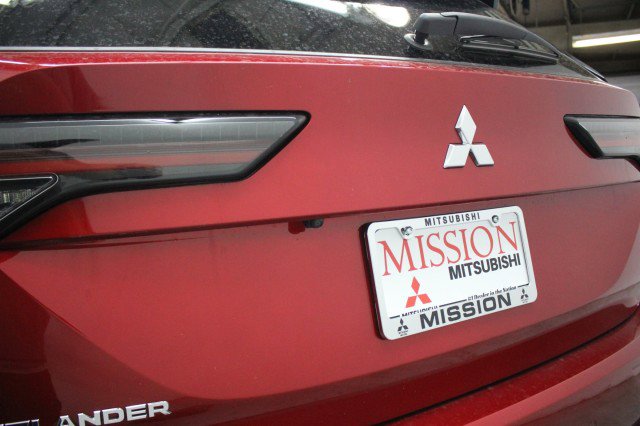 New 2026 Mitsubishi Outlander ES FWD image 4