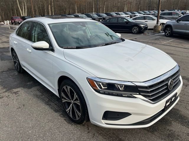 Certified 2020 Volkswagen Passat 2.0T SEL image 4