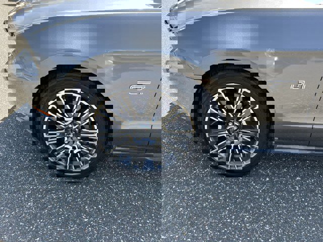 Used 2010 Ford Mustang GT Premium RWD image 26