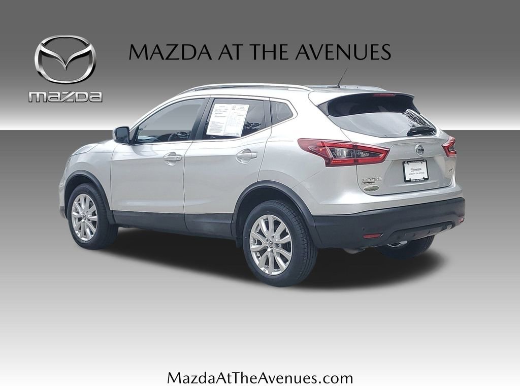 Used 2020 Nissan Rogue Sport SV image 5