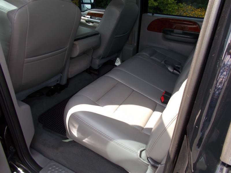 Used 2004 Ford F350 Lariat AWD/4WD image 26