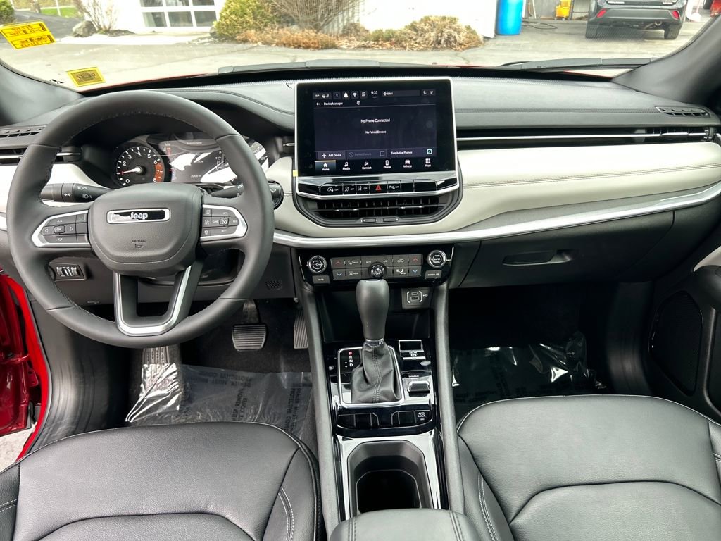 Used 2026 Jeep Compass Limited image 21