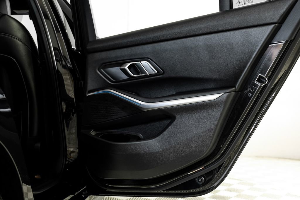 Used 2022 BMW 330e xDrive w/ Driving Assistance Package image 51