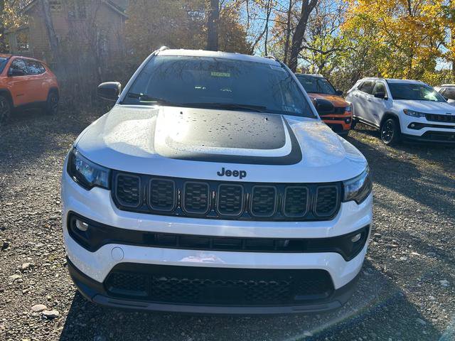 New 2026 Jeep Compass Latitude image 3