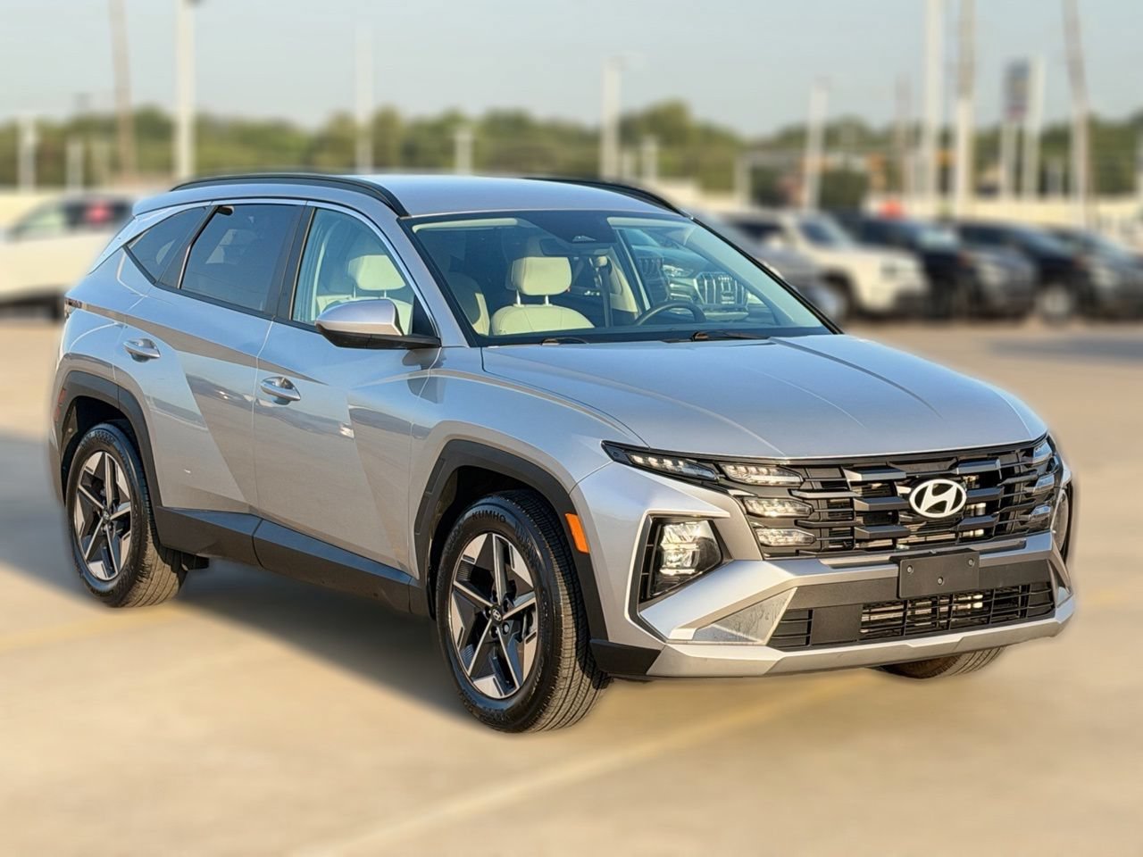 Used 2025 Hyundai Tucson SEL FWD image 6