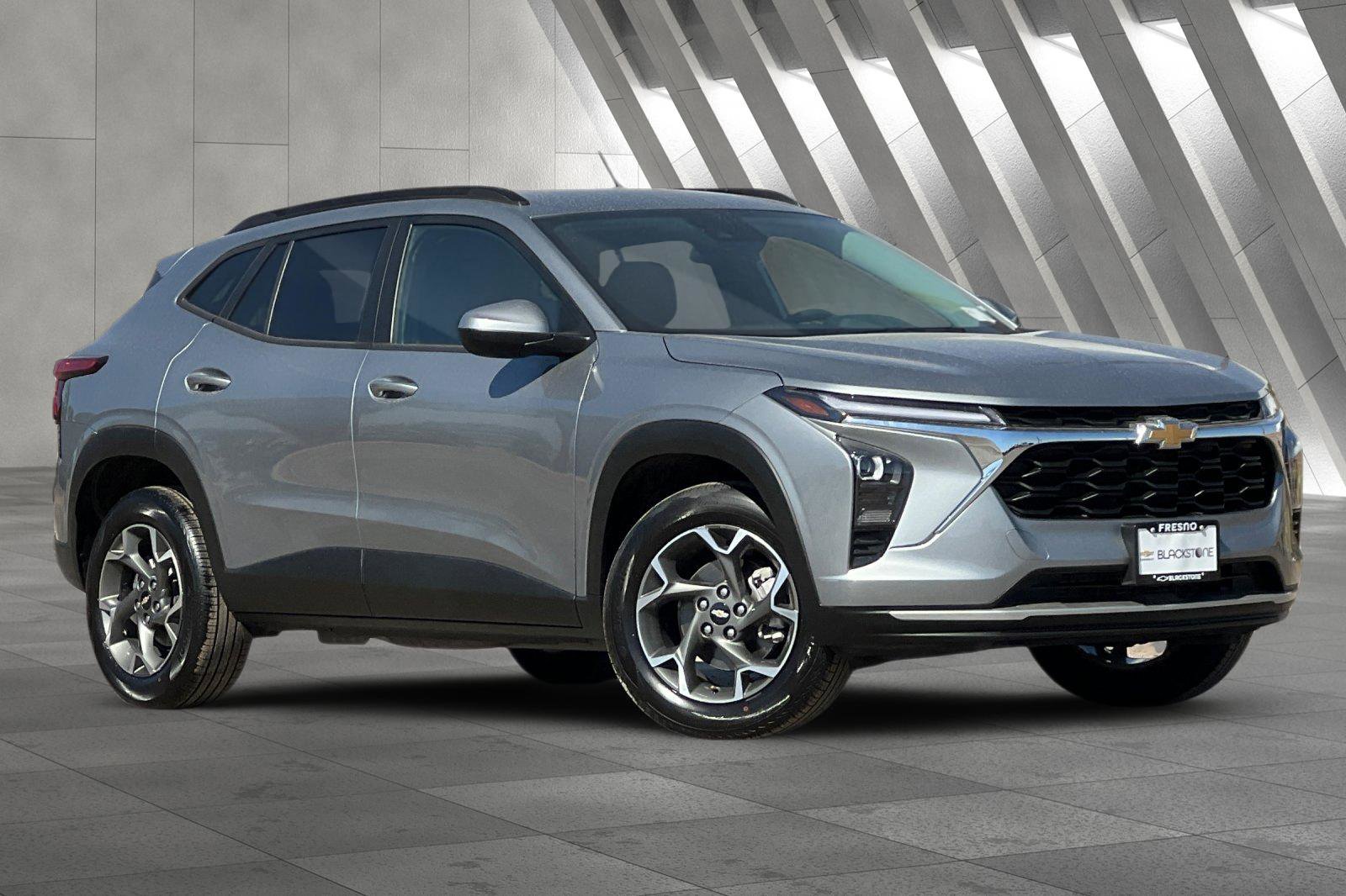 Certified 2024 Chevrolet Trax LT image 2