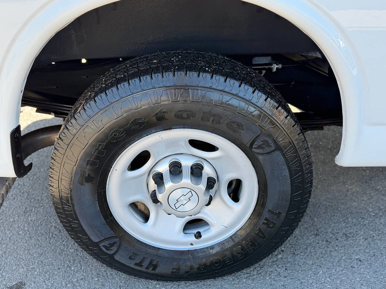 Used 2014 Chevrolet Express 2500 image 64