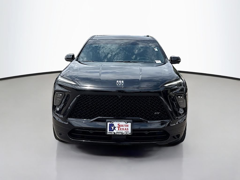 Used 2025 Buick Enclave Sport Touring w/ Power Package FWD image 2