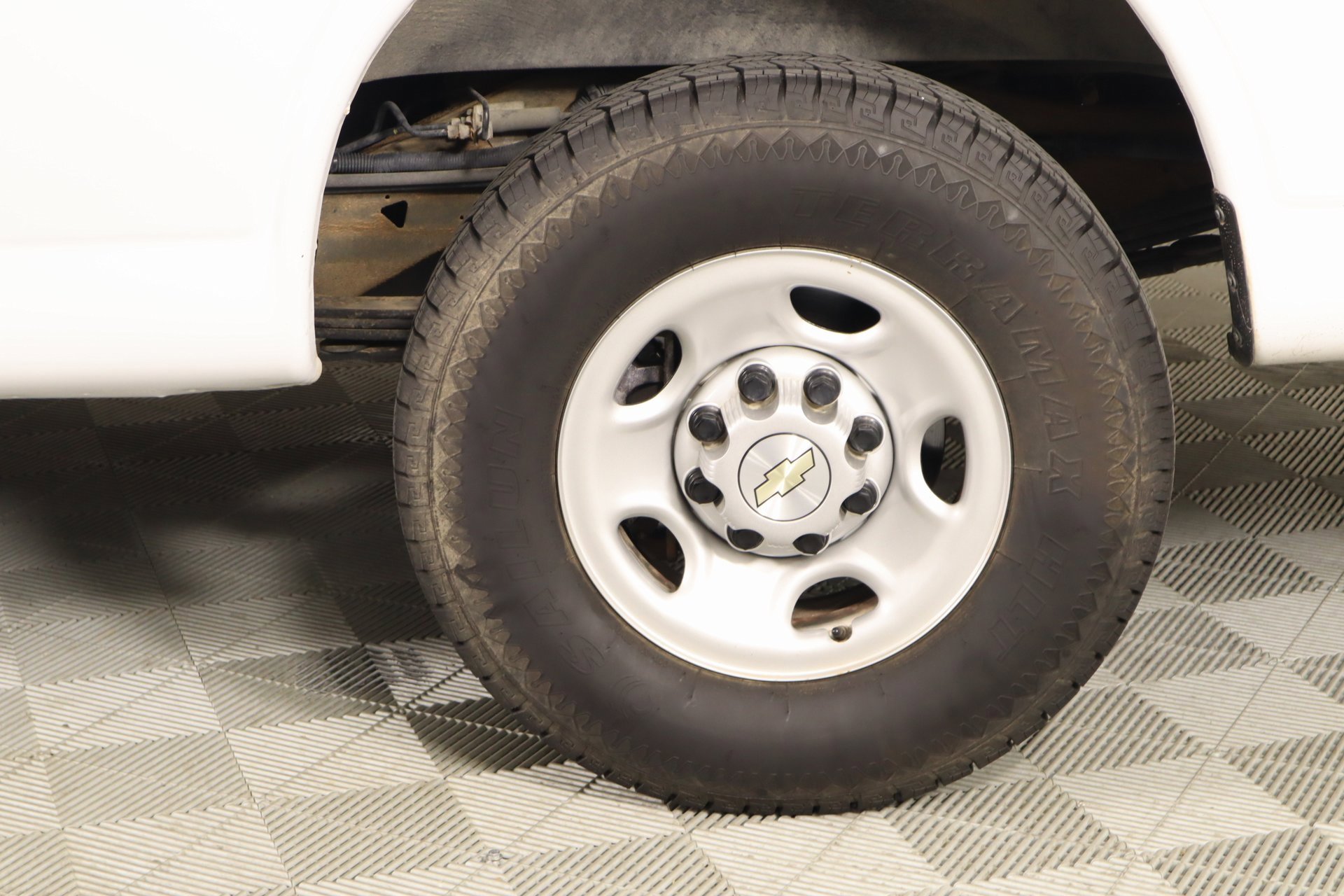 Used 2021 Chevrolet Express 2500 w/ Driver Convenience Package image 15