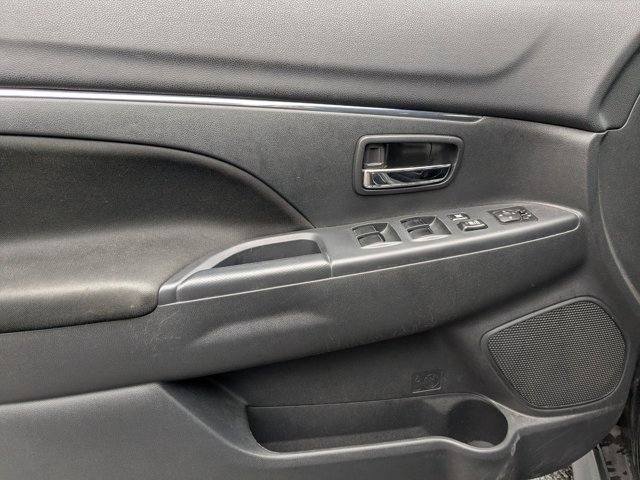 Used 2020 Mitsubishi Outlander Sport ES image 10