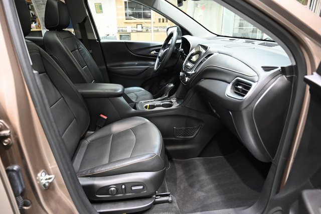 Used 2018 Chevrolet Equinox Premier image 10