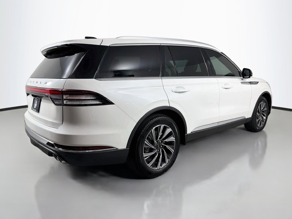 New 2027 Lincoln Aviator 2WD image 5