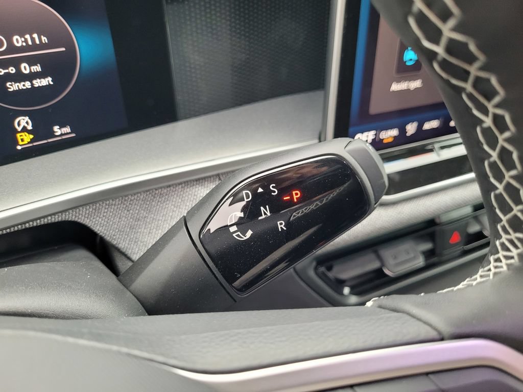New 2026 Volkswagen Tiguan S FWD image 23